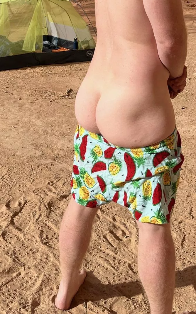 Backpacking ass