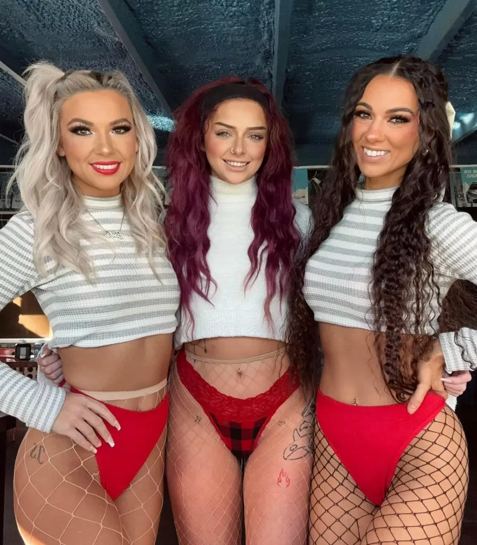 Bar babes