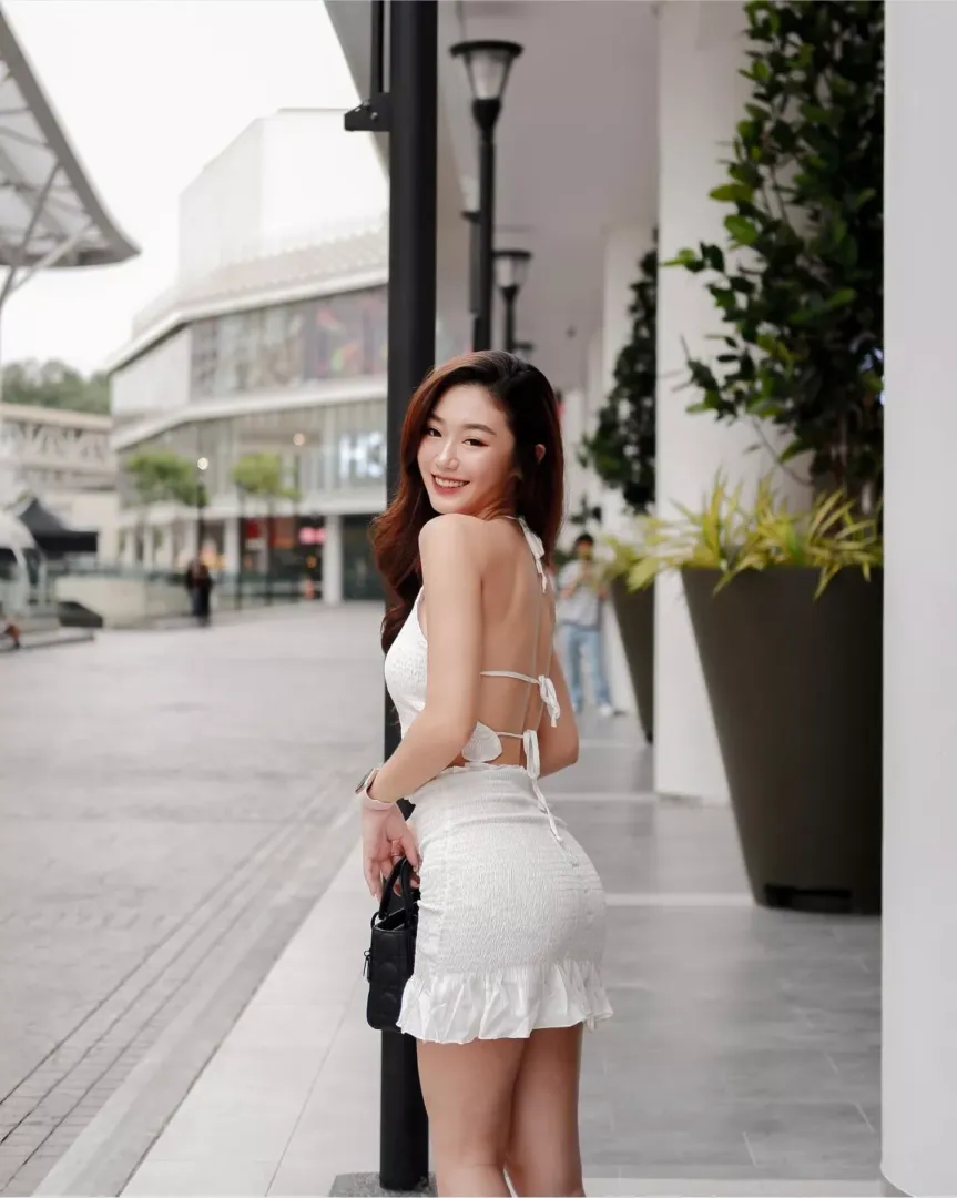 Bare back