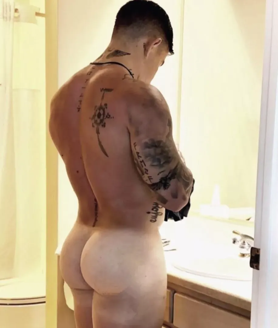 Bathroom butt