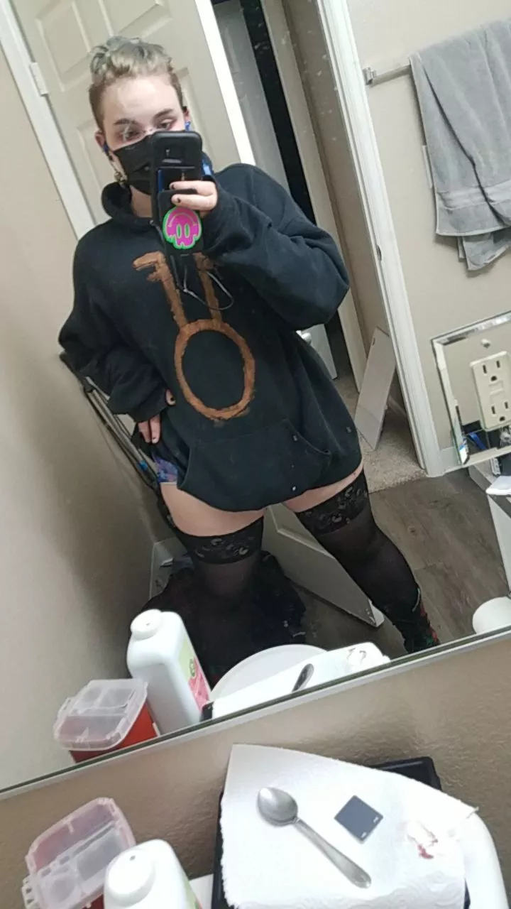 bathroom selfie💕