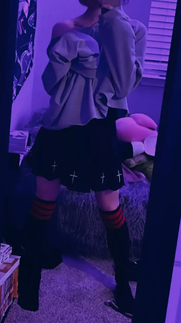 b-be nice,, im shy... 😵‍💫🌸