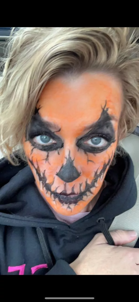 be a good boy and help mummy paint her face