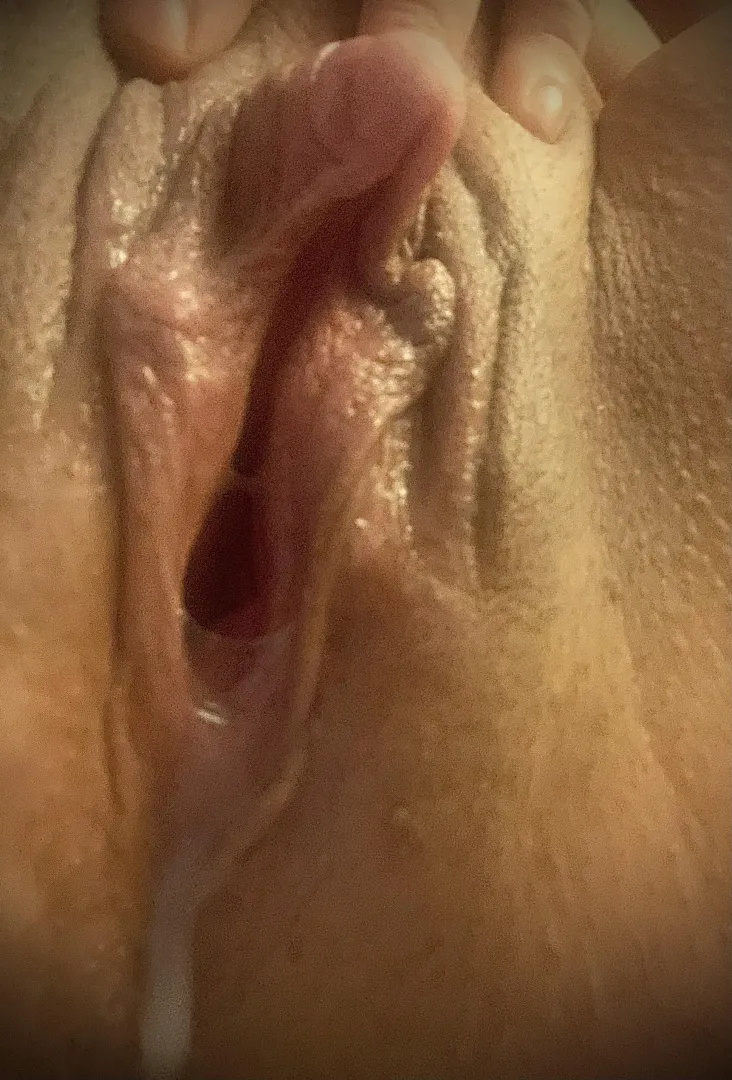 Be a good cuck & clean me up!
