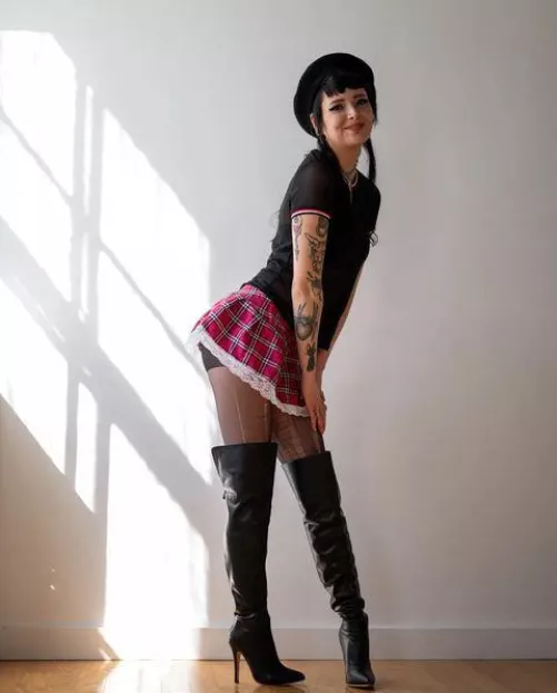 Be a good sissy and put on your heels