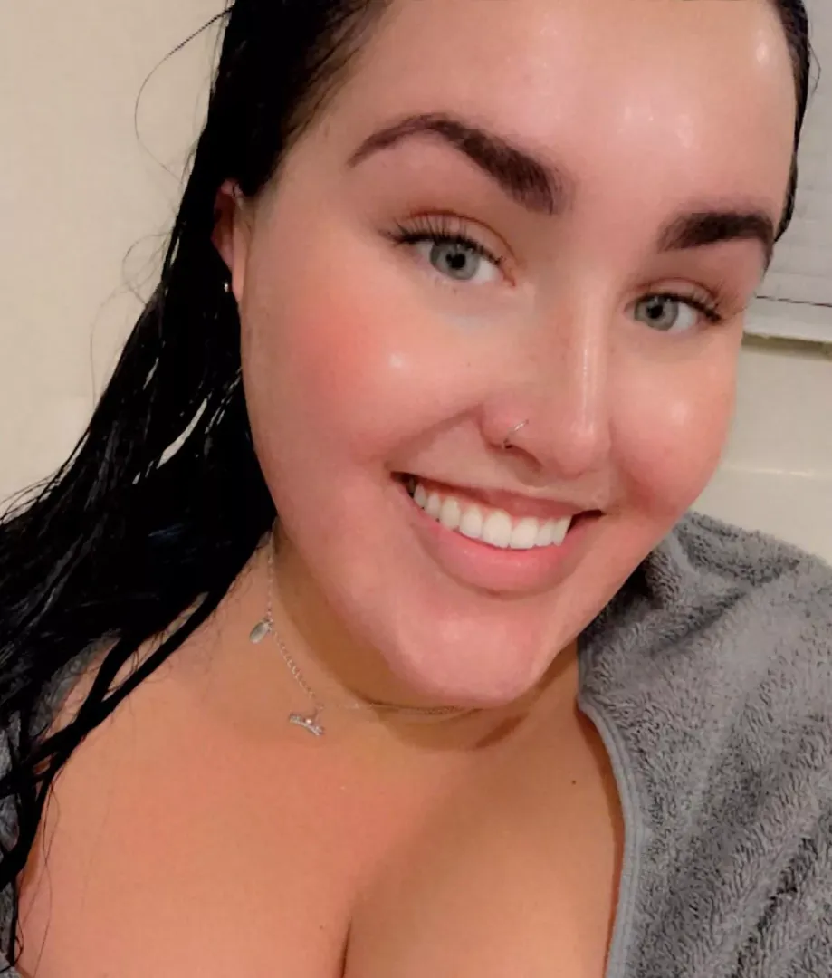 Be my piggy😈