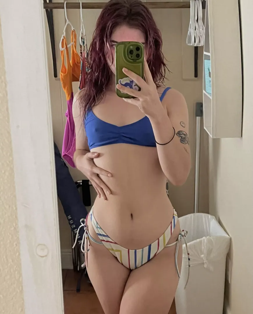 Beach babe! 