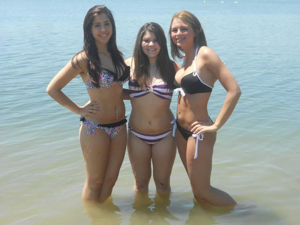 Beach babes