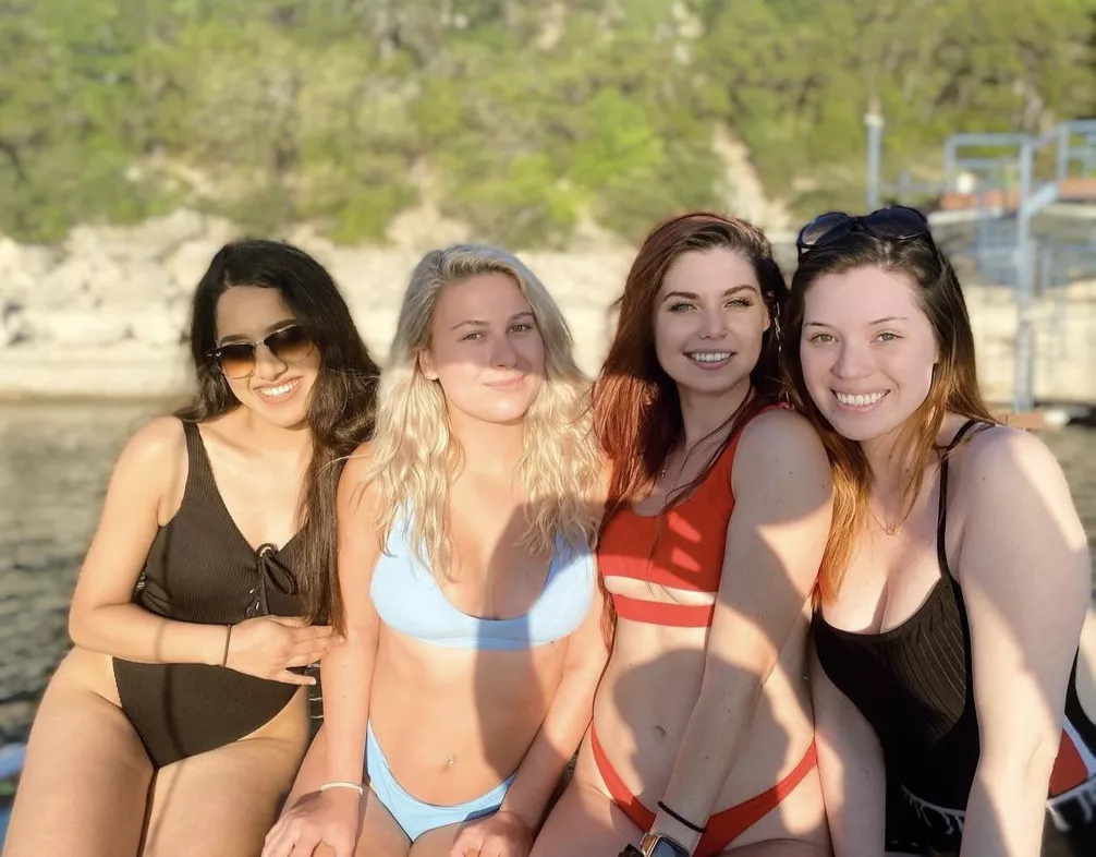 Beach Babes