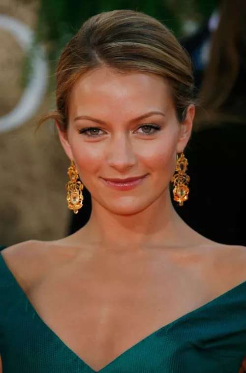 Becki Newton