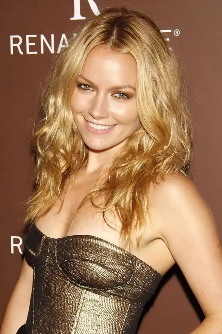 Becki Newton