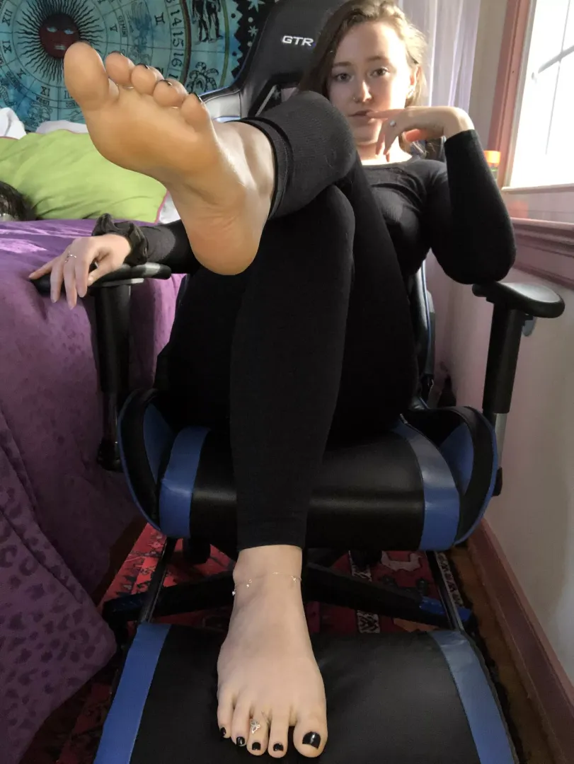 Begging will only make the teasing and denial worse for you [domme] [oc]