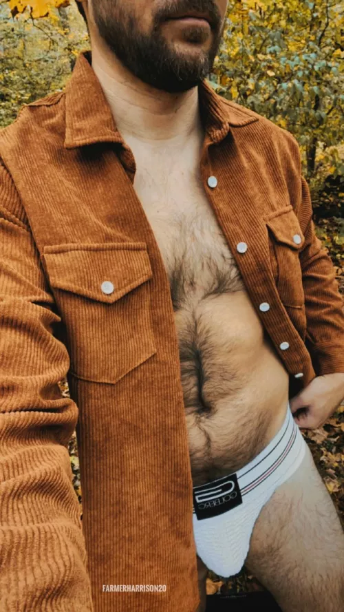 Behind-the-scenes Fall Photoshoot.. my bulge looked good