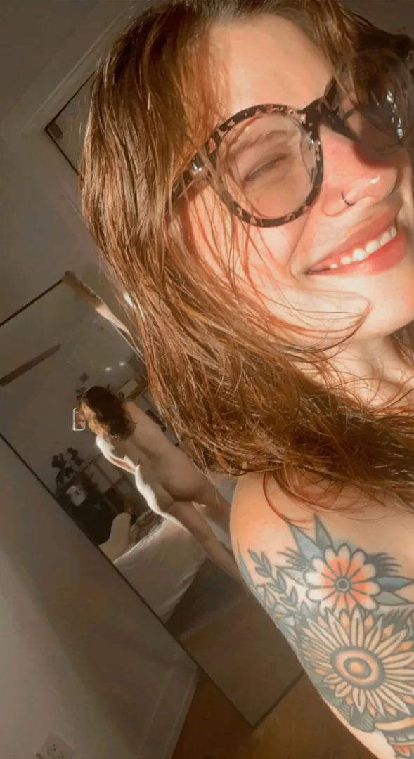 being naked is my favorite 🤩 [37f]