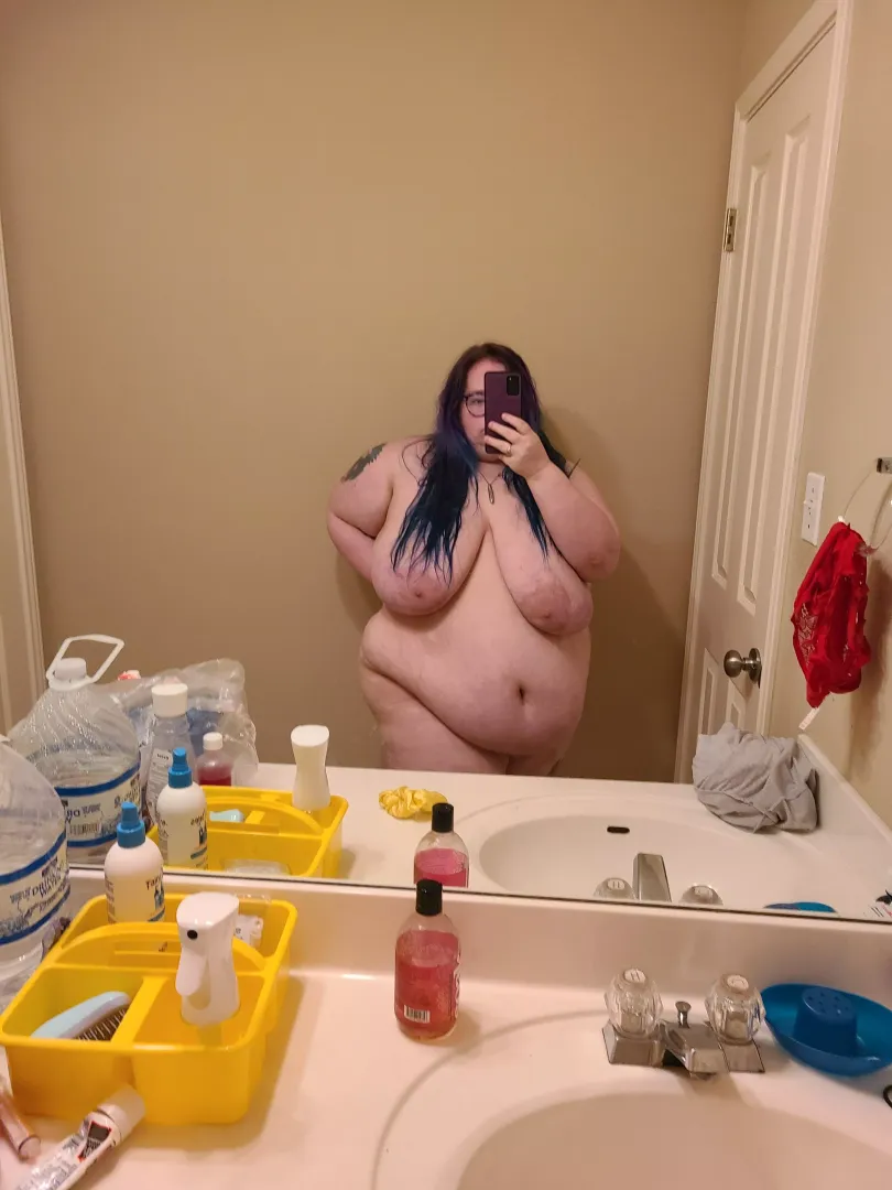 belly or titties