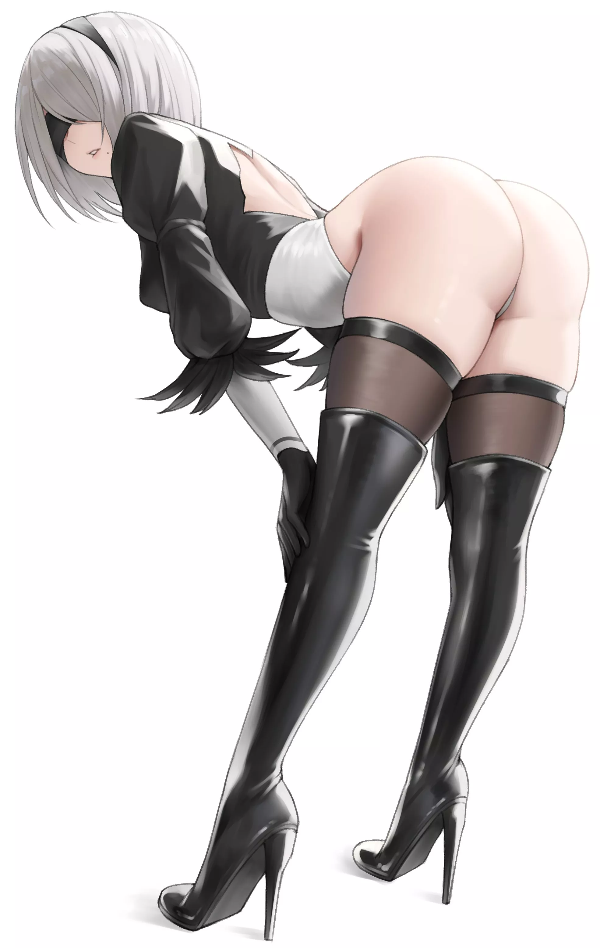 Bending to give you a better view [kuronerinka]