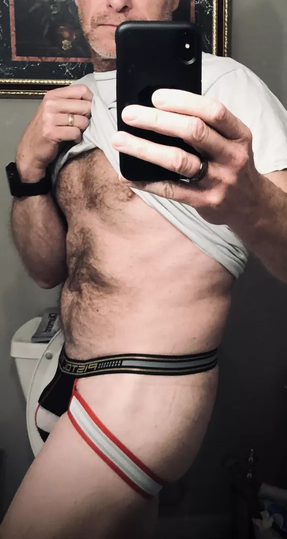 Bi married 54 Tn