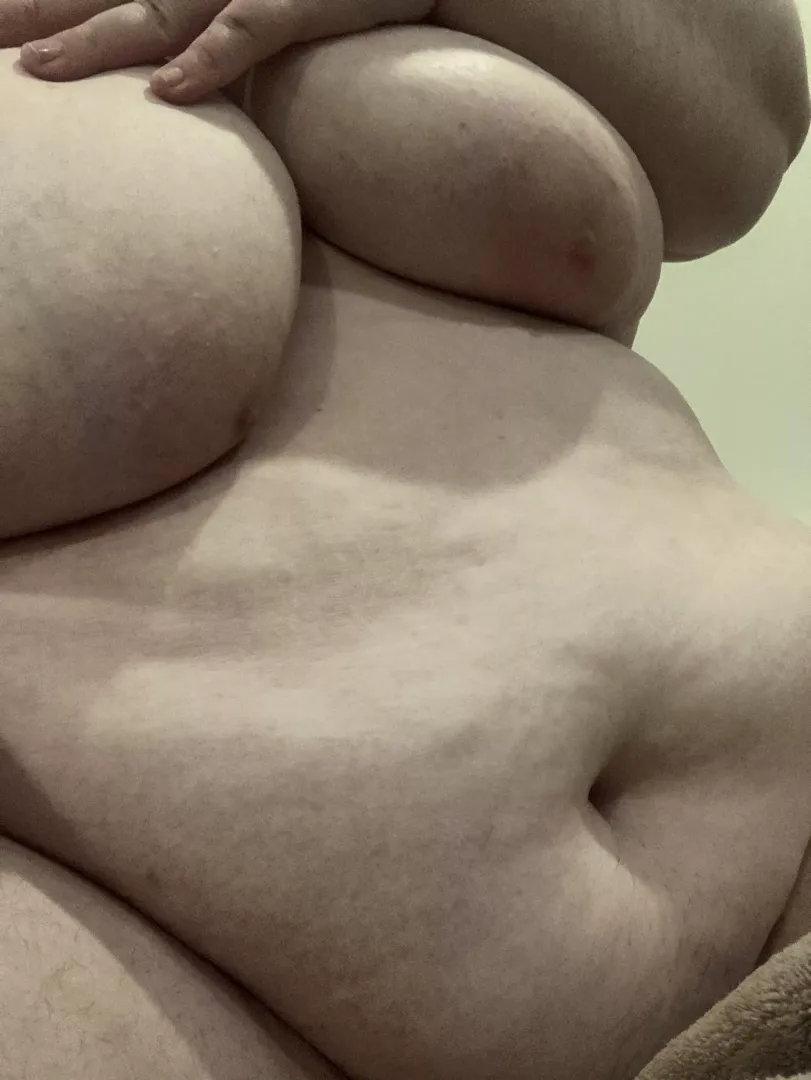 Big bellies are sexy