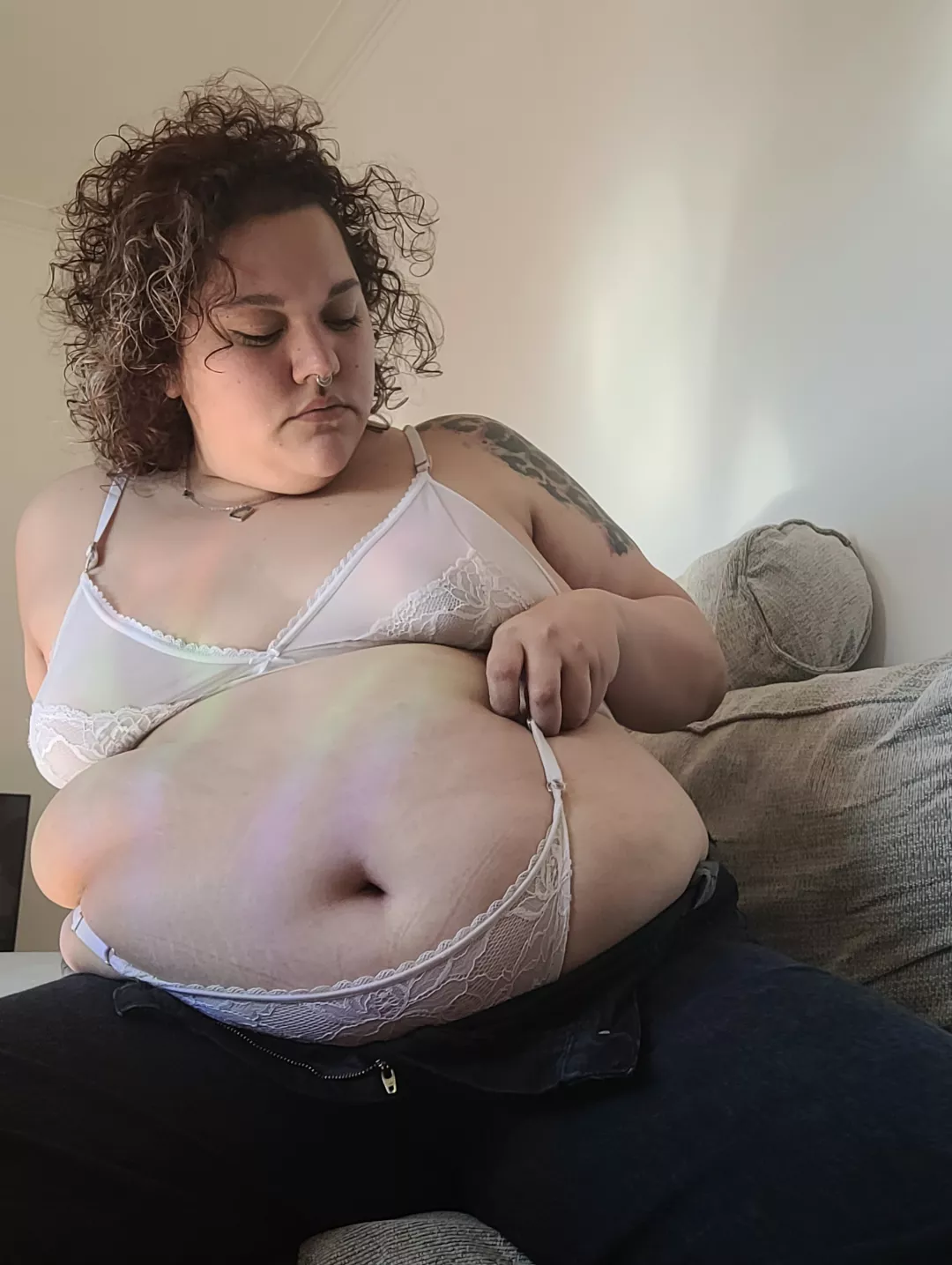 Big bellies up!
