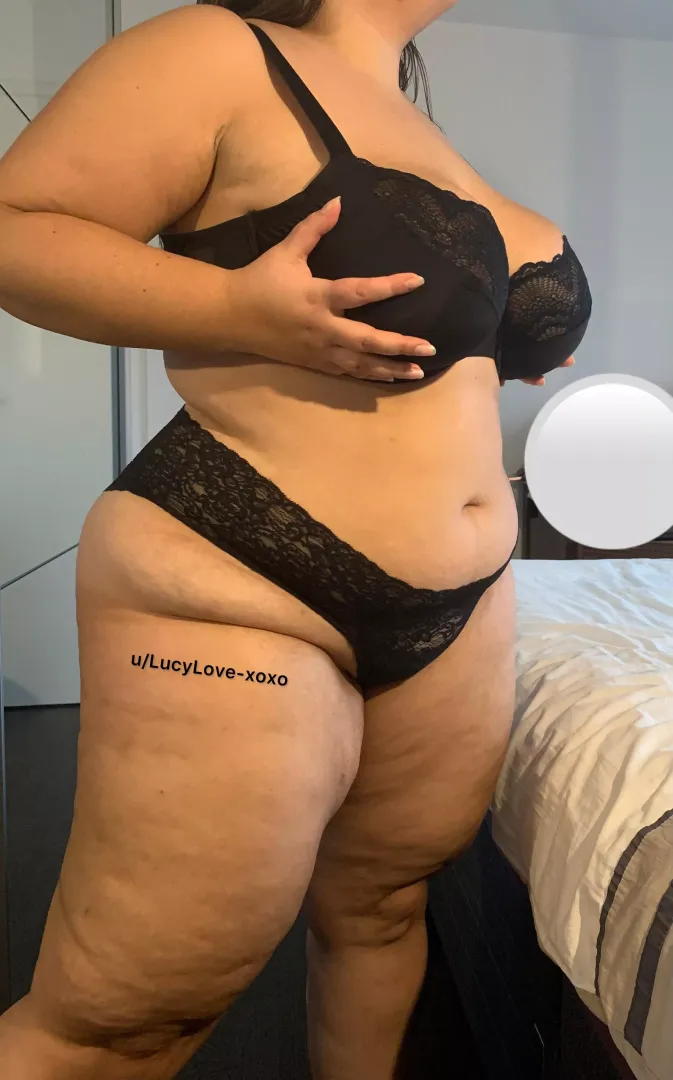 Big curves allover…