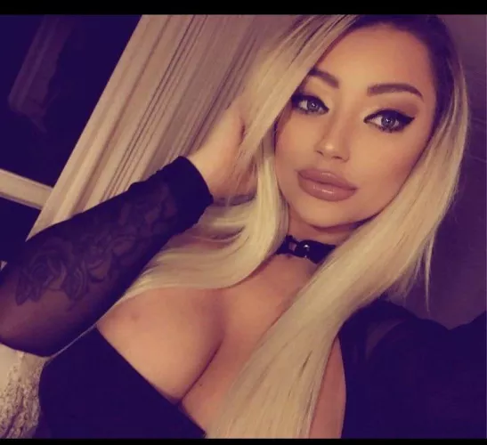 Big tit blonde