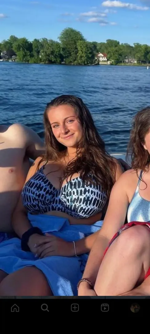 bikini cheesing