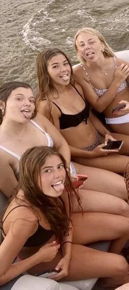 Bikini tongues