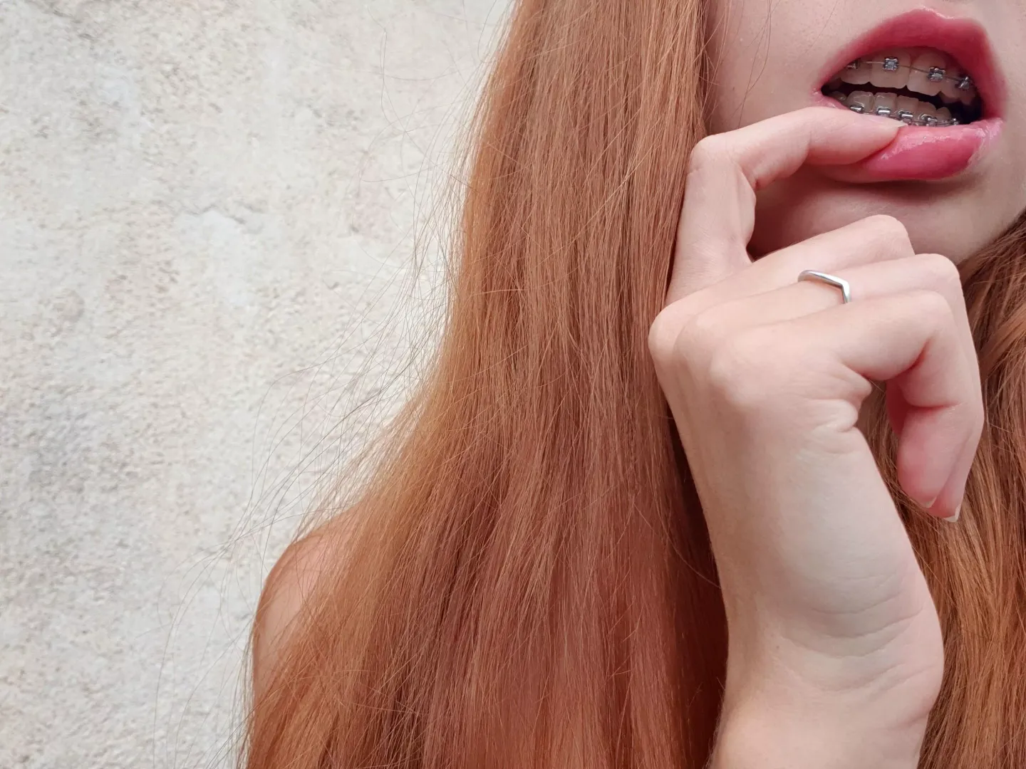 Bite my lips 👅