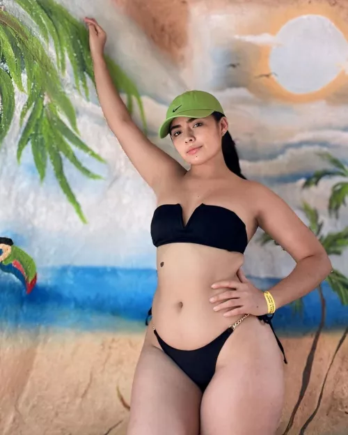 Black bikini 