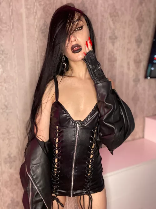 Black is my favorite color 🖤