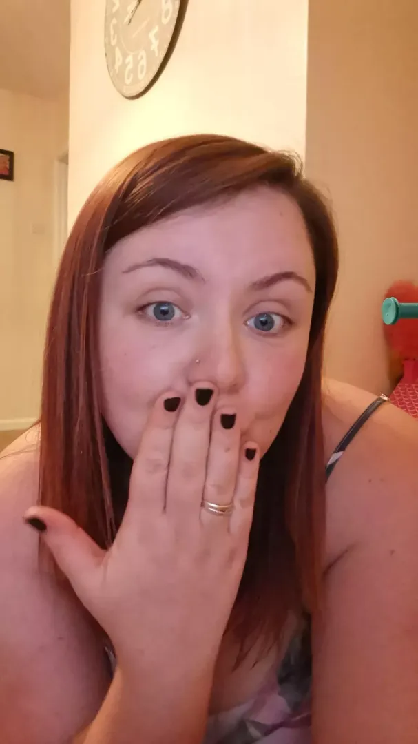 black nails anyone?