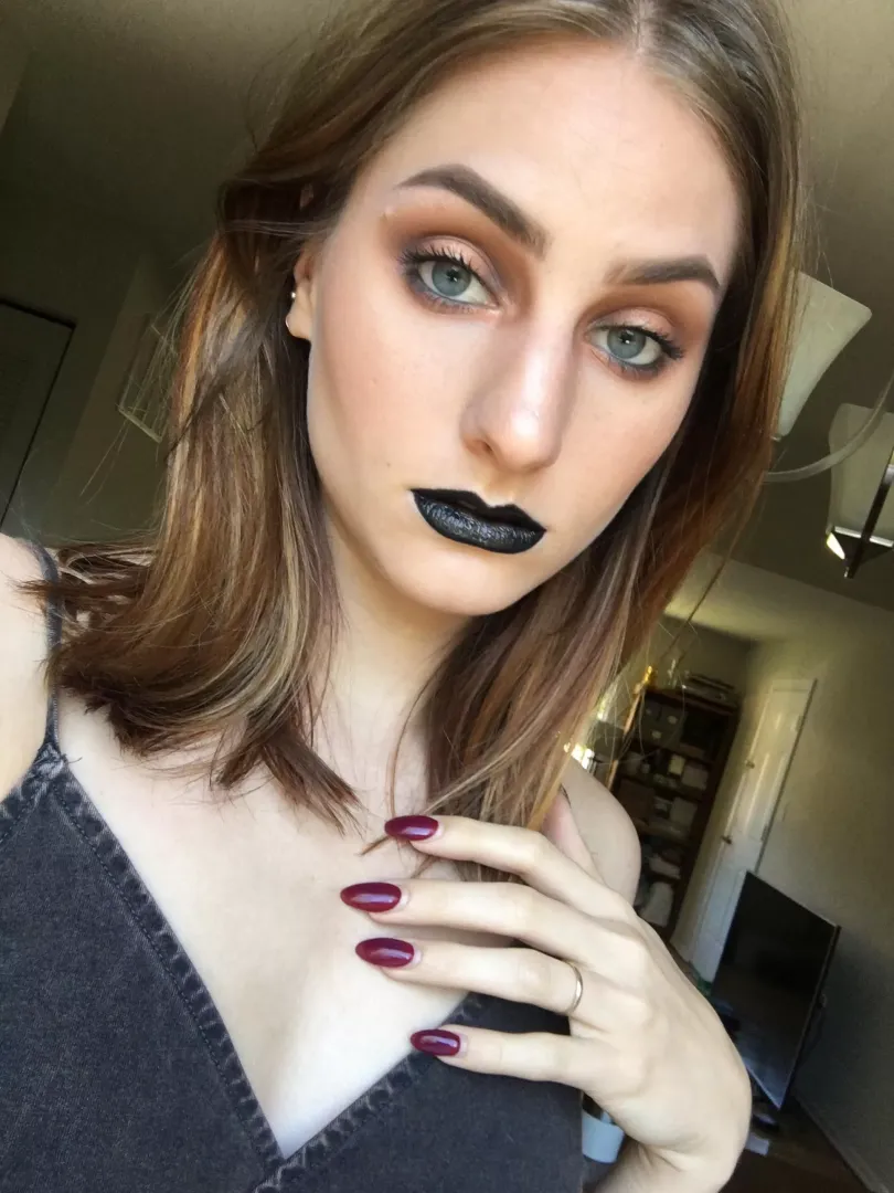 Black & red