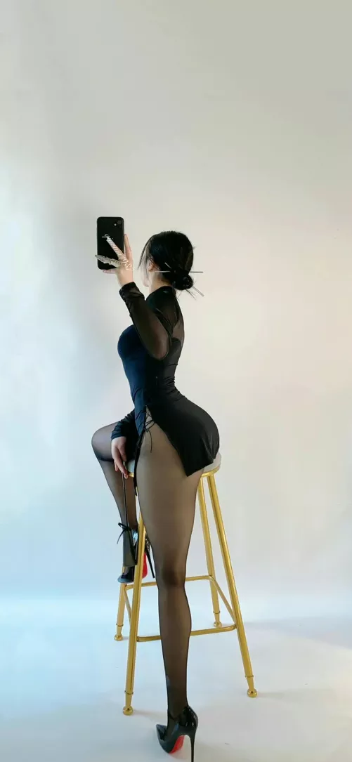 black 🖤