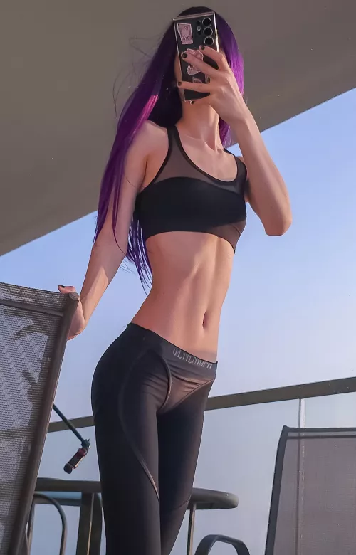 black yoga pants