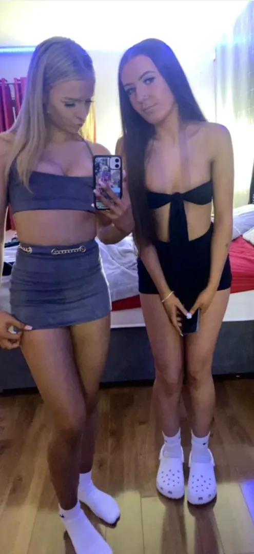 Blonde or Brunette