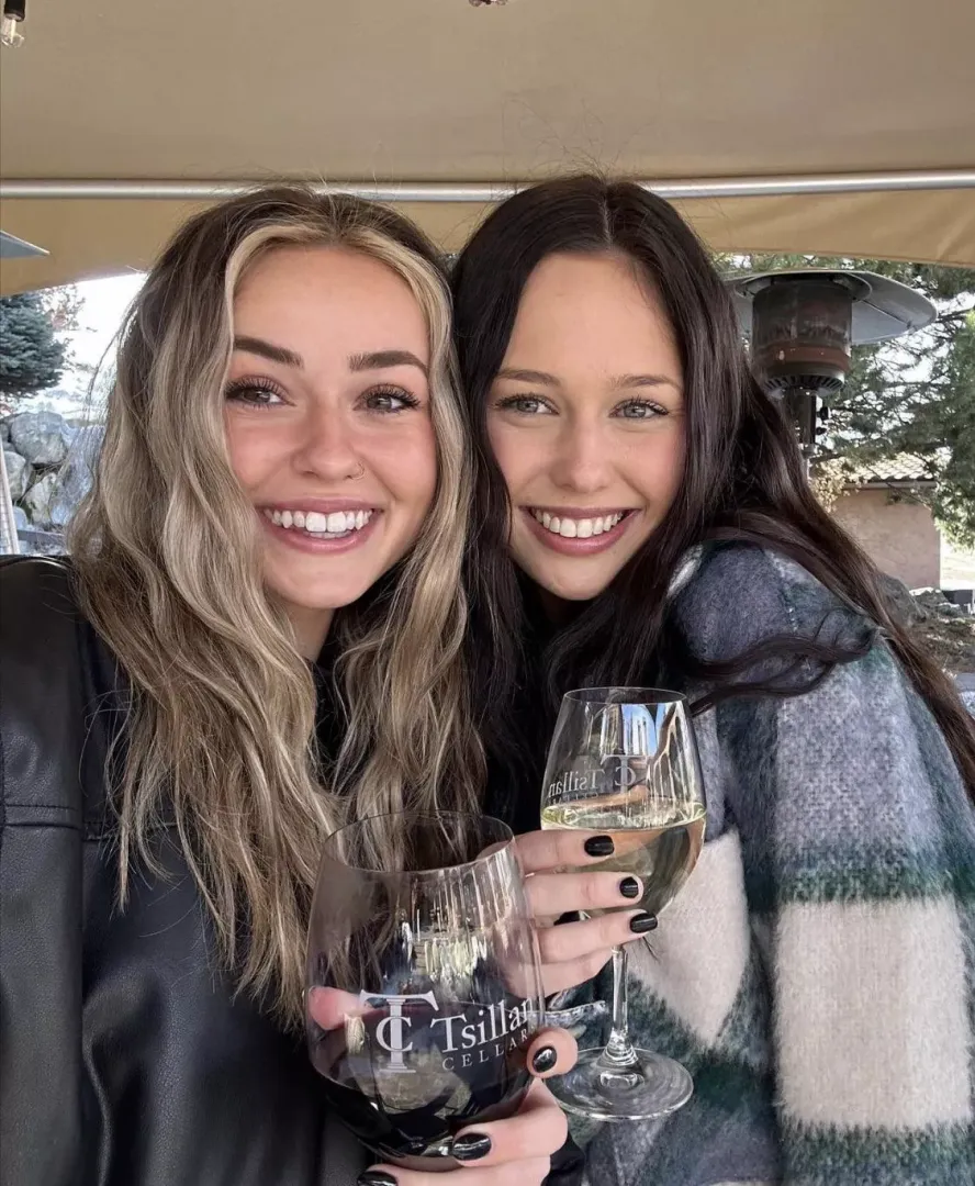 Blonde or Brunette