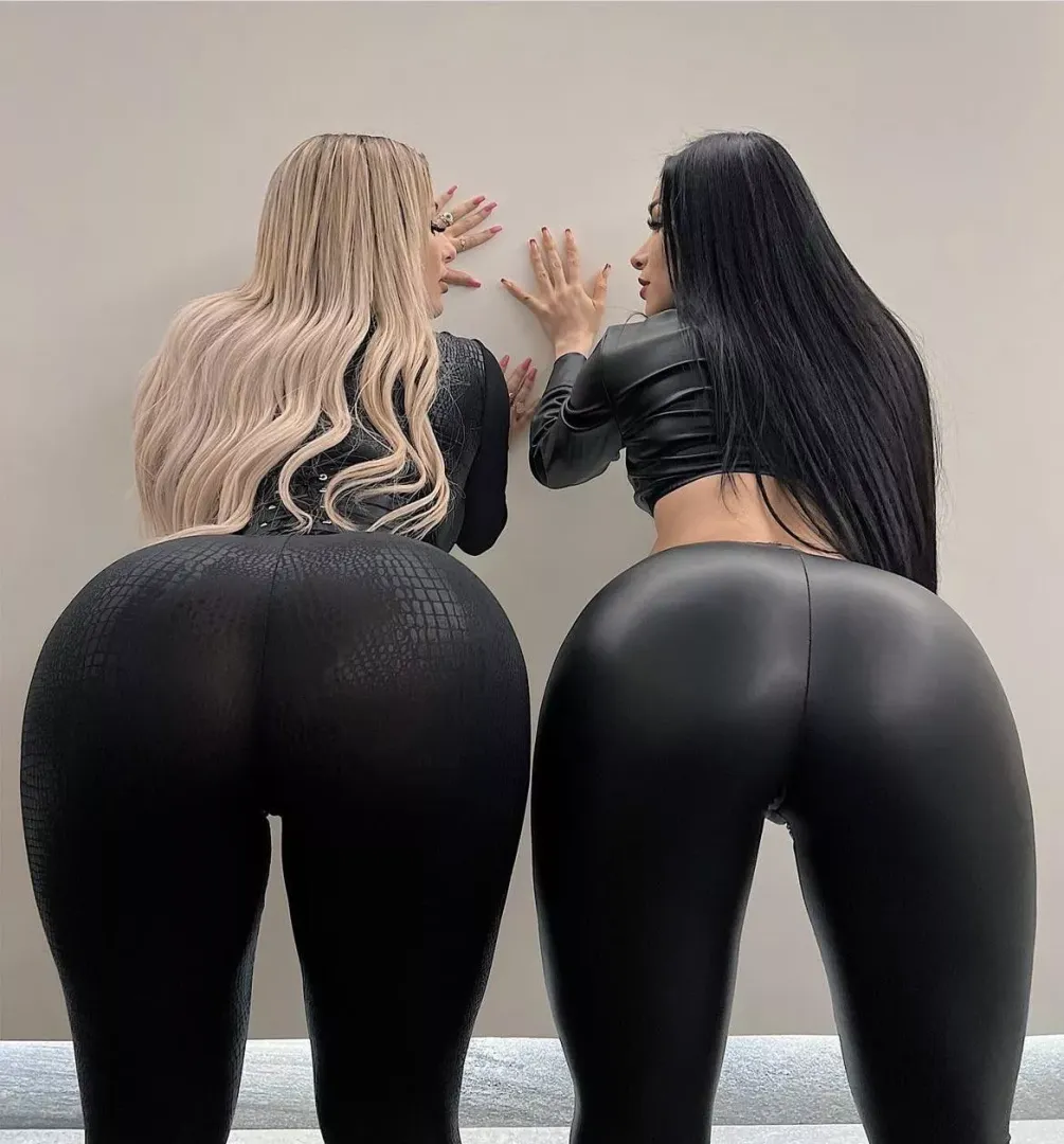 Blonde or Brunette?