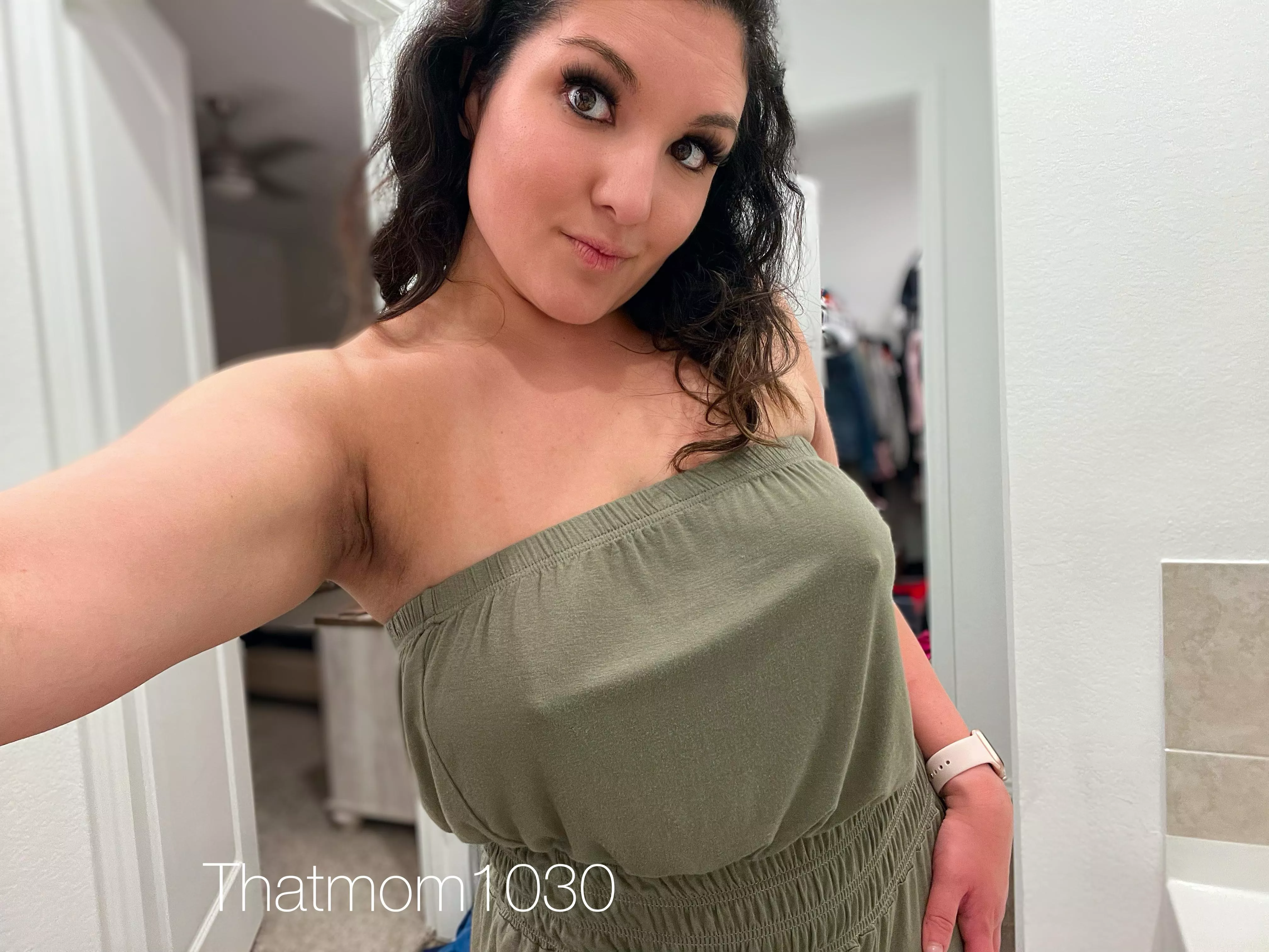 Blondes are more fun, but brunettes are better in bed