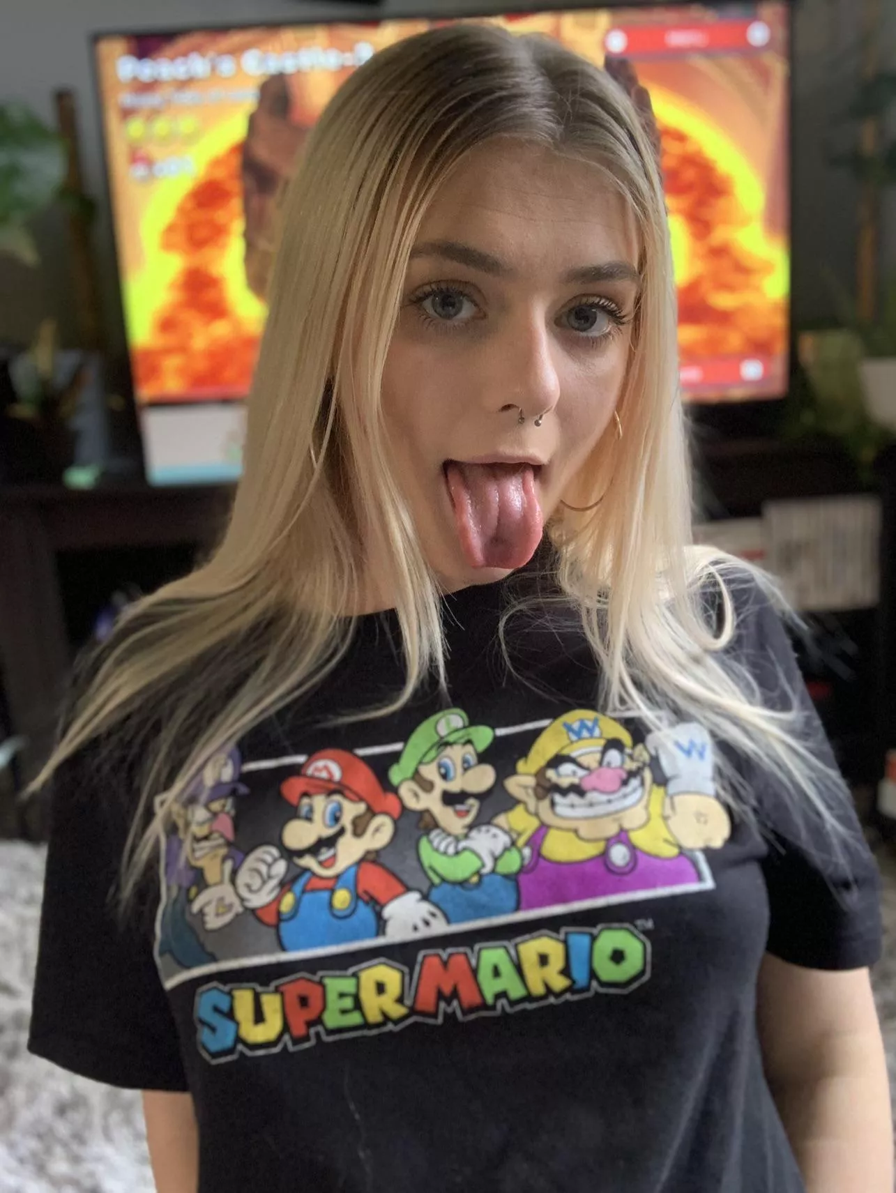 Blondes do everything better