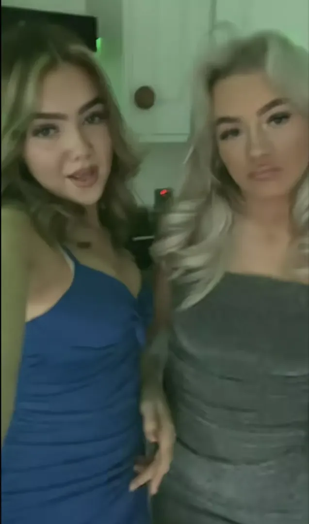 Blue or grey 🤤