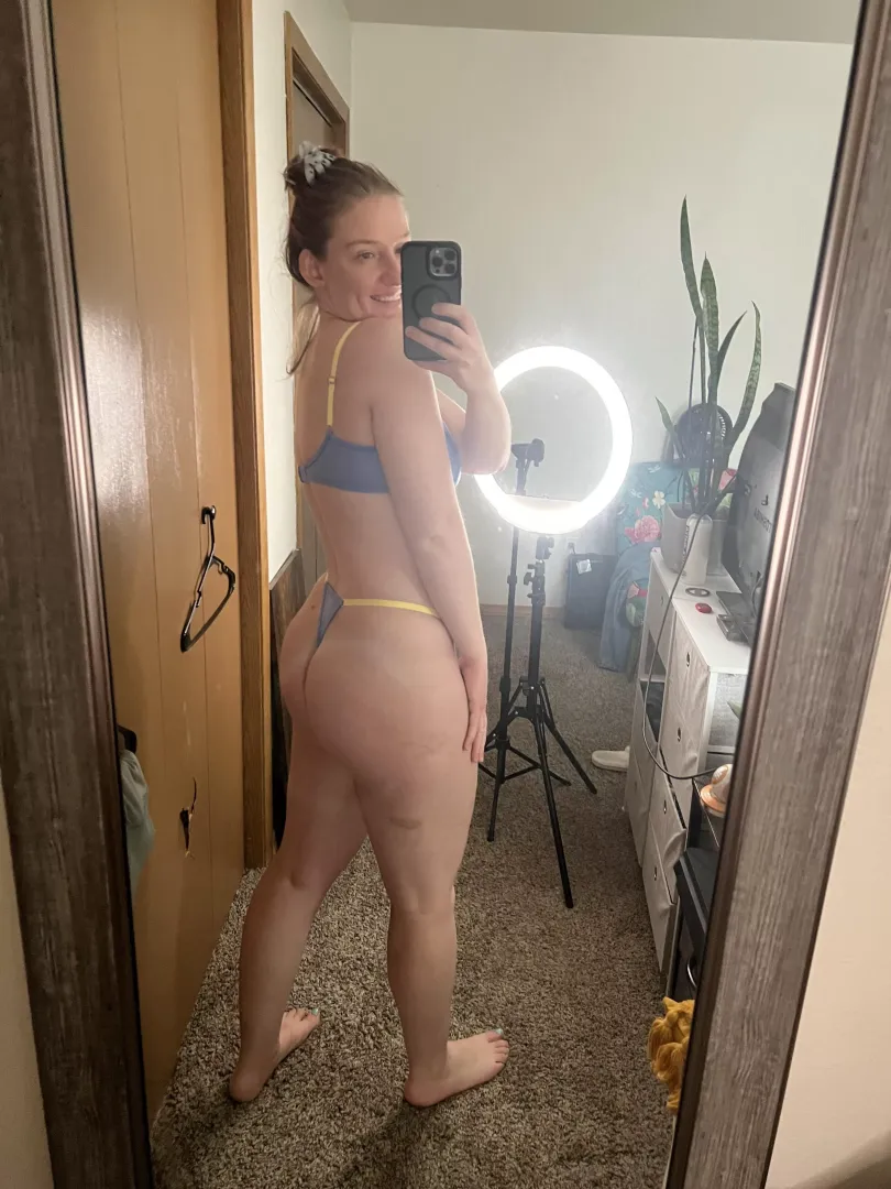 Blue/yellow thong
