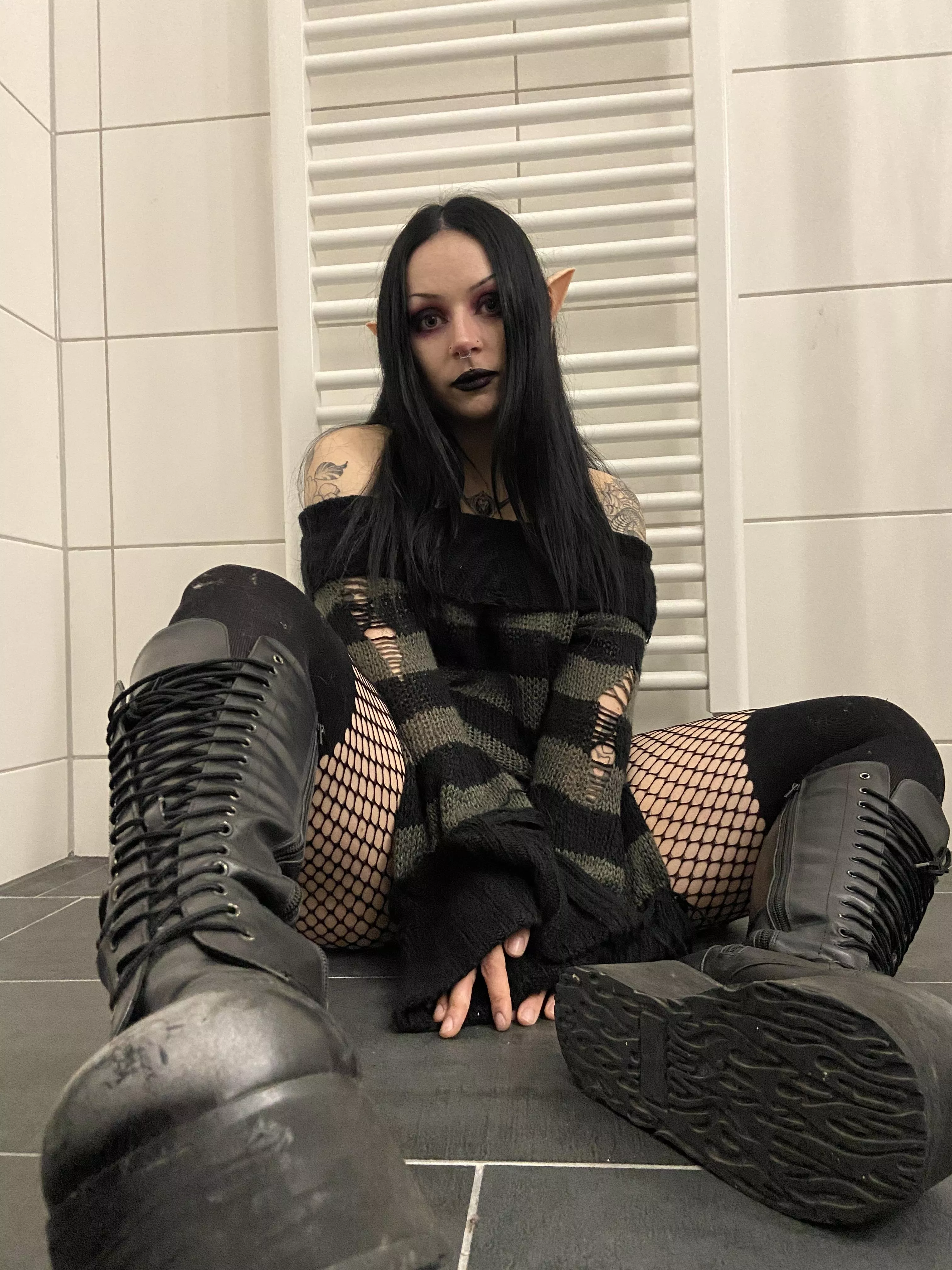 Boots stay on