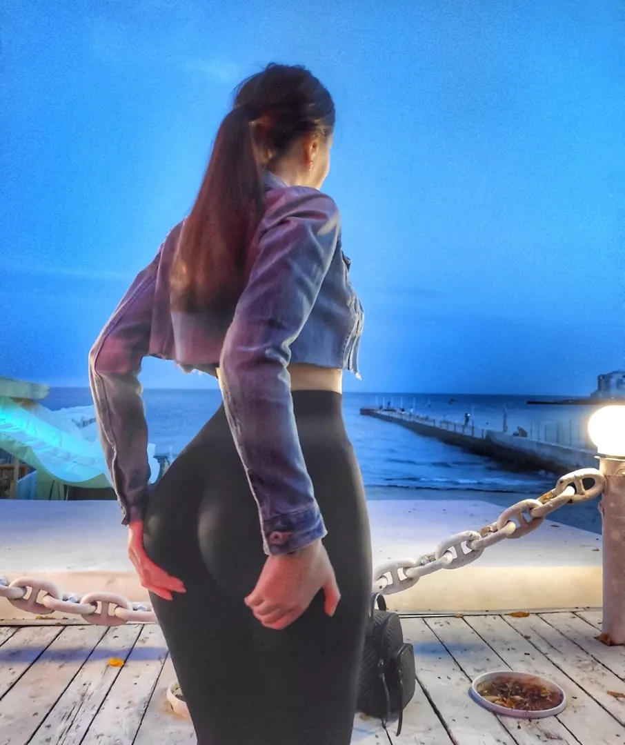 Bootyful view