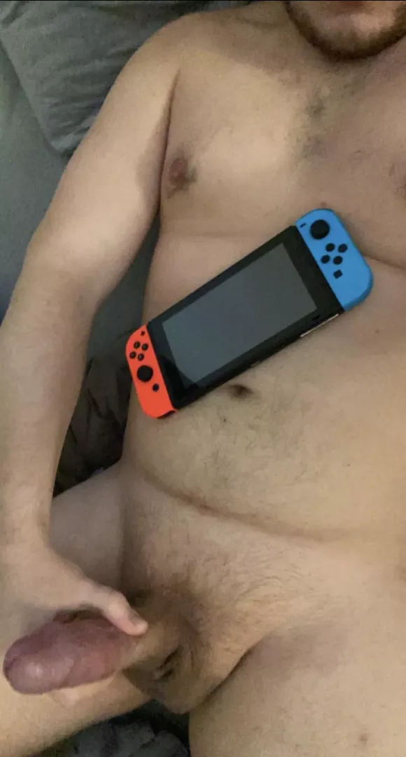 Bored and horny. HMU