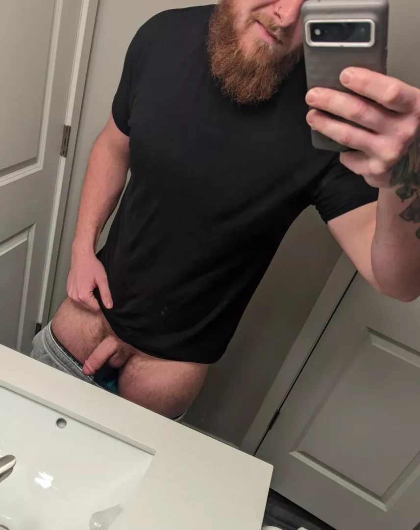 Bored and horny. Need cumpany!