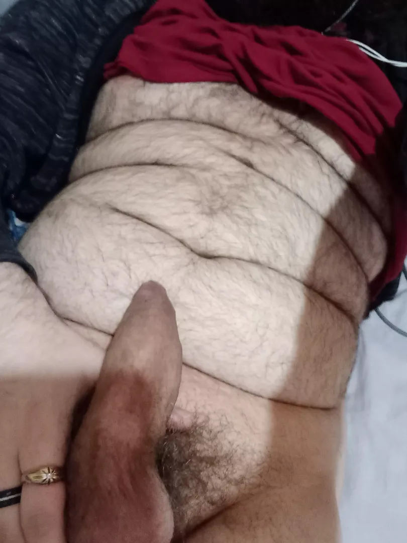 Bored and horny, need someone to have fun with