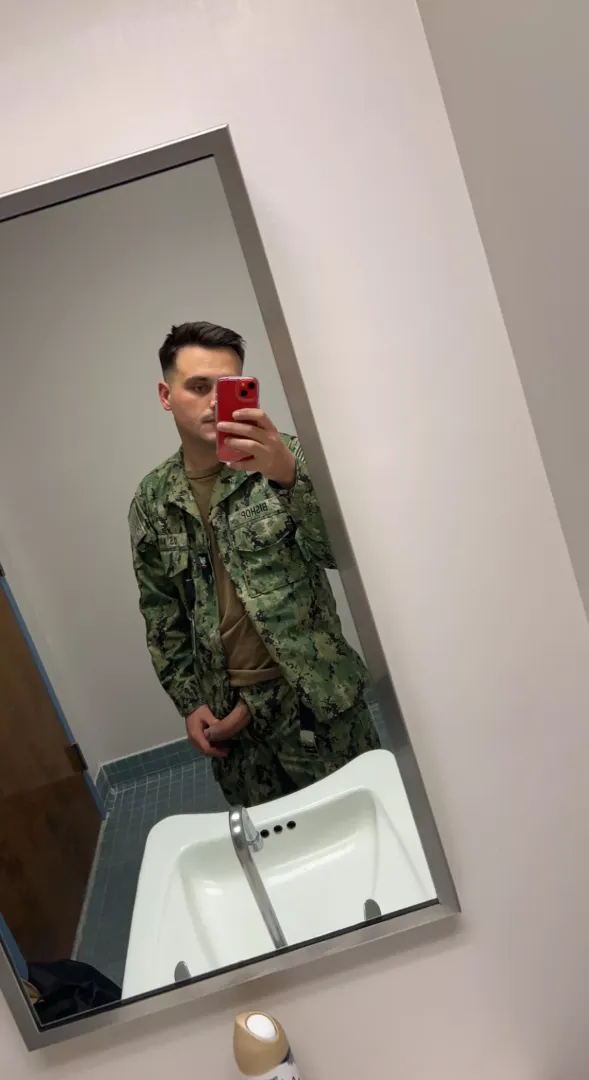 Bored hmu