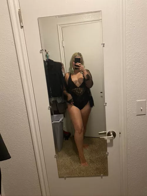 bored message me 🤪