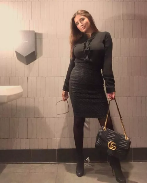 Boss babe in tights