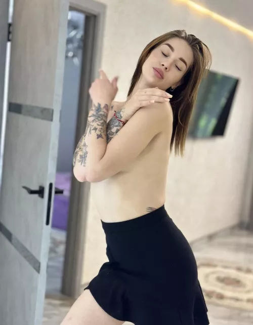 Boss said not to wear a shirt to the office today.